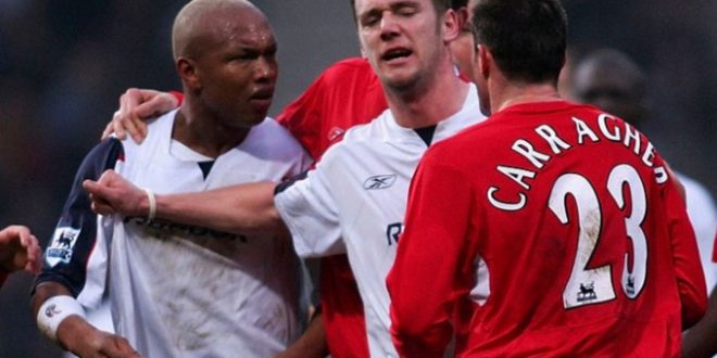 Jamie Carragher insulte: « un bébé de 4 mois, vaut déjà mieux que El Hadji Diouf »