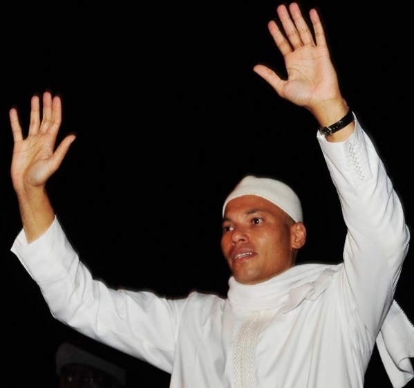 «Karim Wade est libre d'aller et de venir » selon le gouvernement