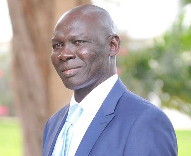 «Juridiquement Macky Sall peut briguer un 3e mandat » selon Babacar Guèye