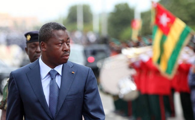 En pleine crise au Togo, Faure Gnassingbé médiateur au Liberia
