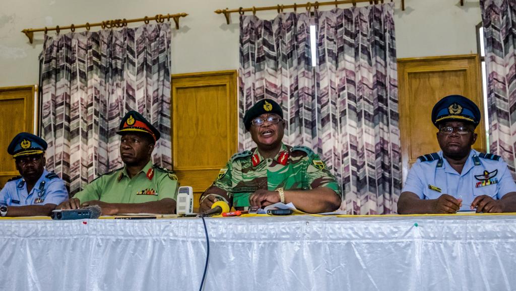 Zimbabwe: l'armée met en garde et réclame la «fin» de la purge