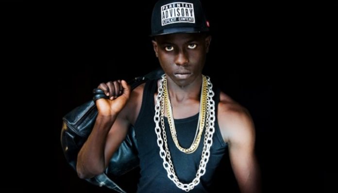 Le rappeur « Ngaka Blindé » arrêté avec un sac de faux billets de banque