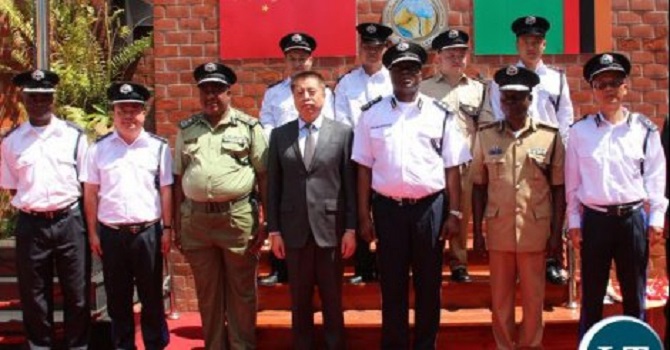 Vive polémique en Zambie après le recrutement de policiers chinois