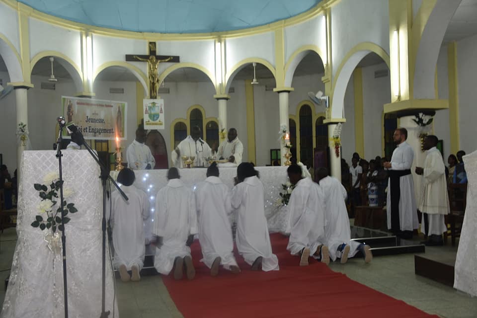 Abdoulaye Baldé à la Cathédrale Saint Antoine de Padoue de Ziguinchor