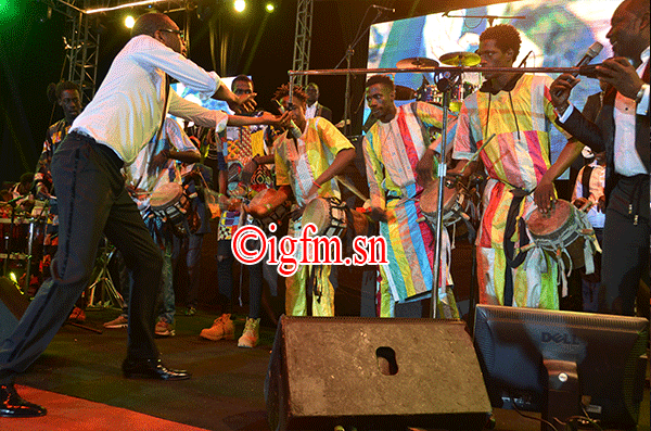 Regardez les images de la honteuse soirée de Youssou Ndour au CICES