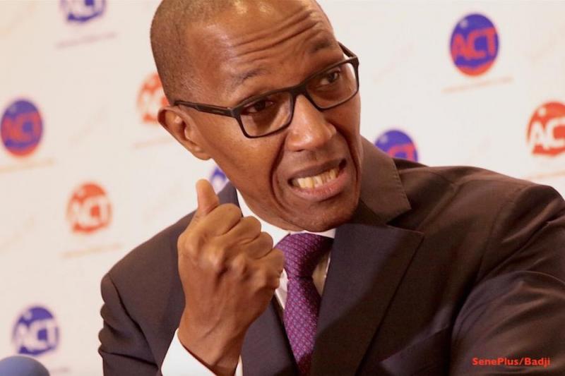 Abdoul Mbaye tire sur les membres du gouvernement: «Ils trichent, ils mentent, ils volent...»