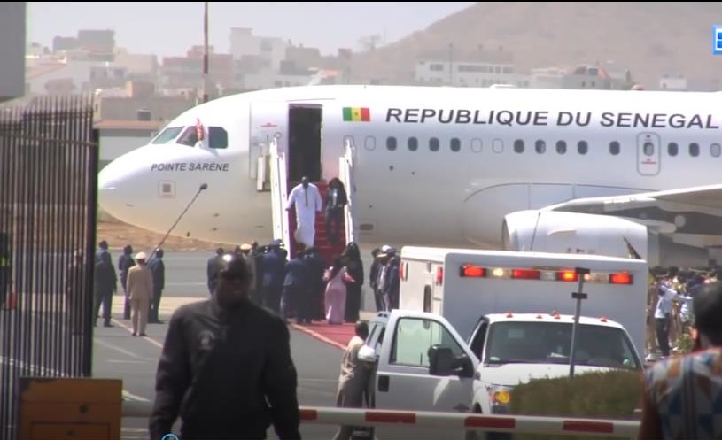 Gestion sobre: l'avion présidentiel Sénégalais est allé chercher Weah au Liberia. Et qui paye la facture ?