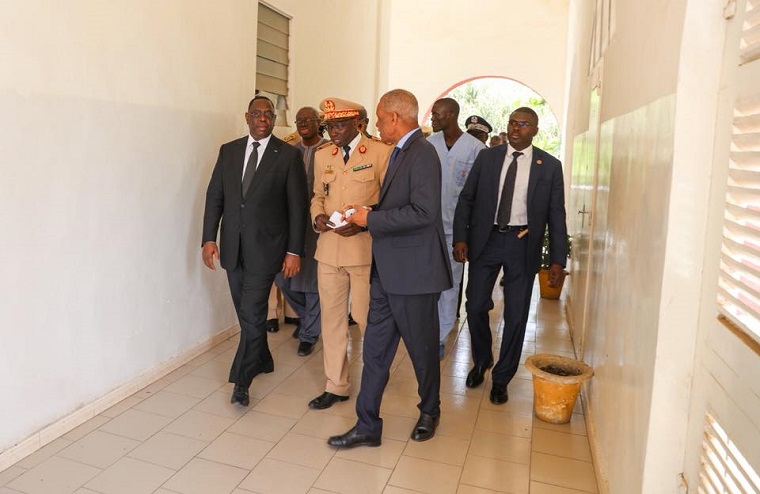 Crash d'hélico : Macky a rendu visite aux rescapés 