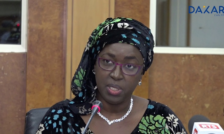 La Ministre de la Protection de l’enfance "forcée" à parler