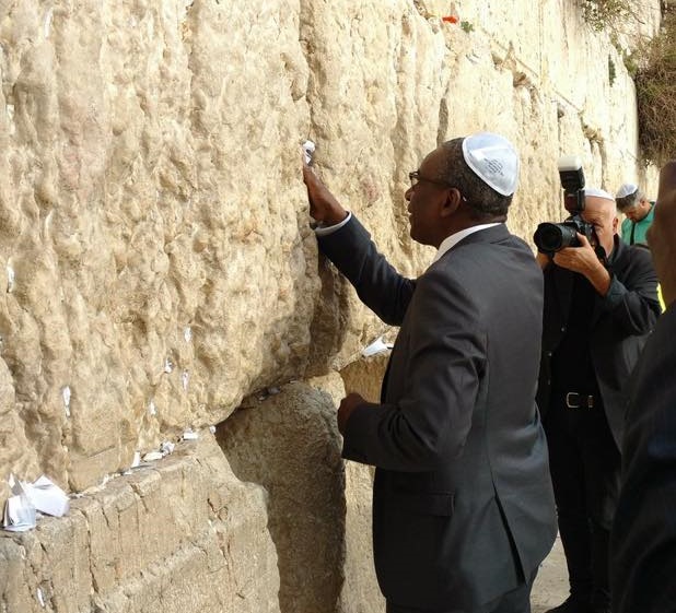 Le ministre des affaires étrangères du Sénégal provoque toute la Palestine! 