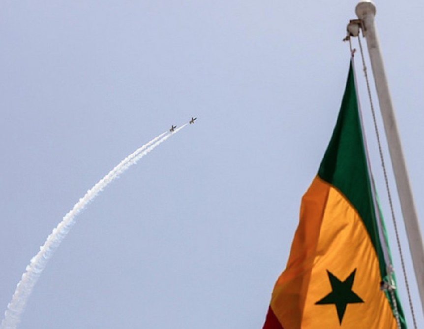 Parade du 4 Avril: les avions étaient loués