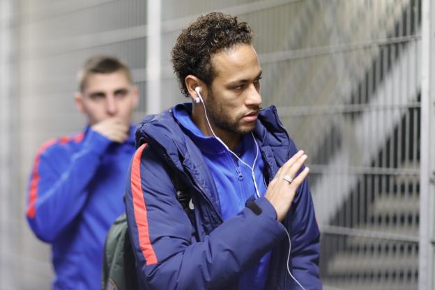 Neymar va revenir à Paris vendredi