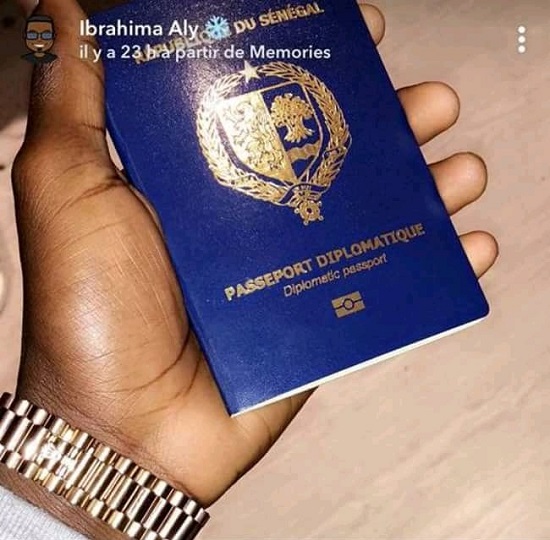 Dérapage: le fils du ministre de l'intérieur "insulte" les Sénégalais sur Twitter 