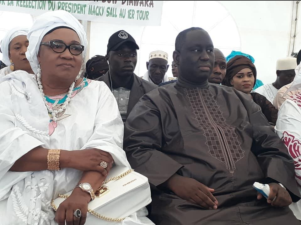 VIDÉO: Violente Bagarre entre les nervis de Aliou Sall et d'Aïda Sow Diawara