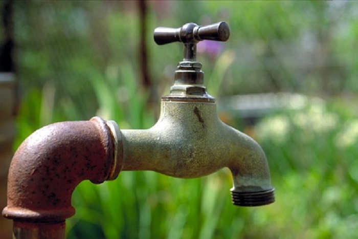 Mansour FAYE reporte la fin de la pénurie d’eau