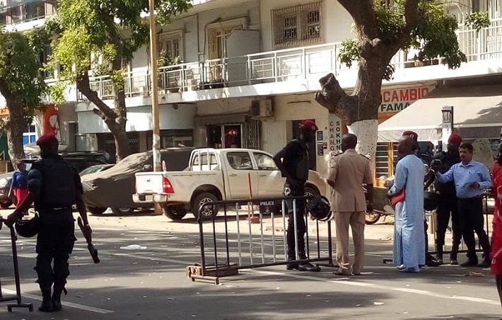 Un  dispositif mis en place contre la manifestation du mouvement "Dox Buumu Gacce"