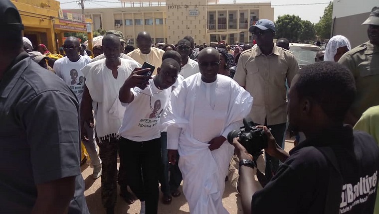 Idy sur la route de Touba (Regardez)