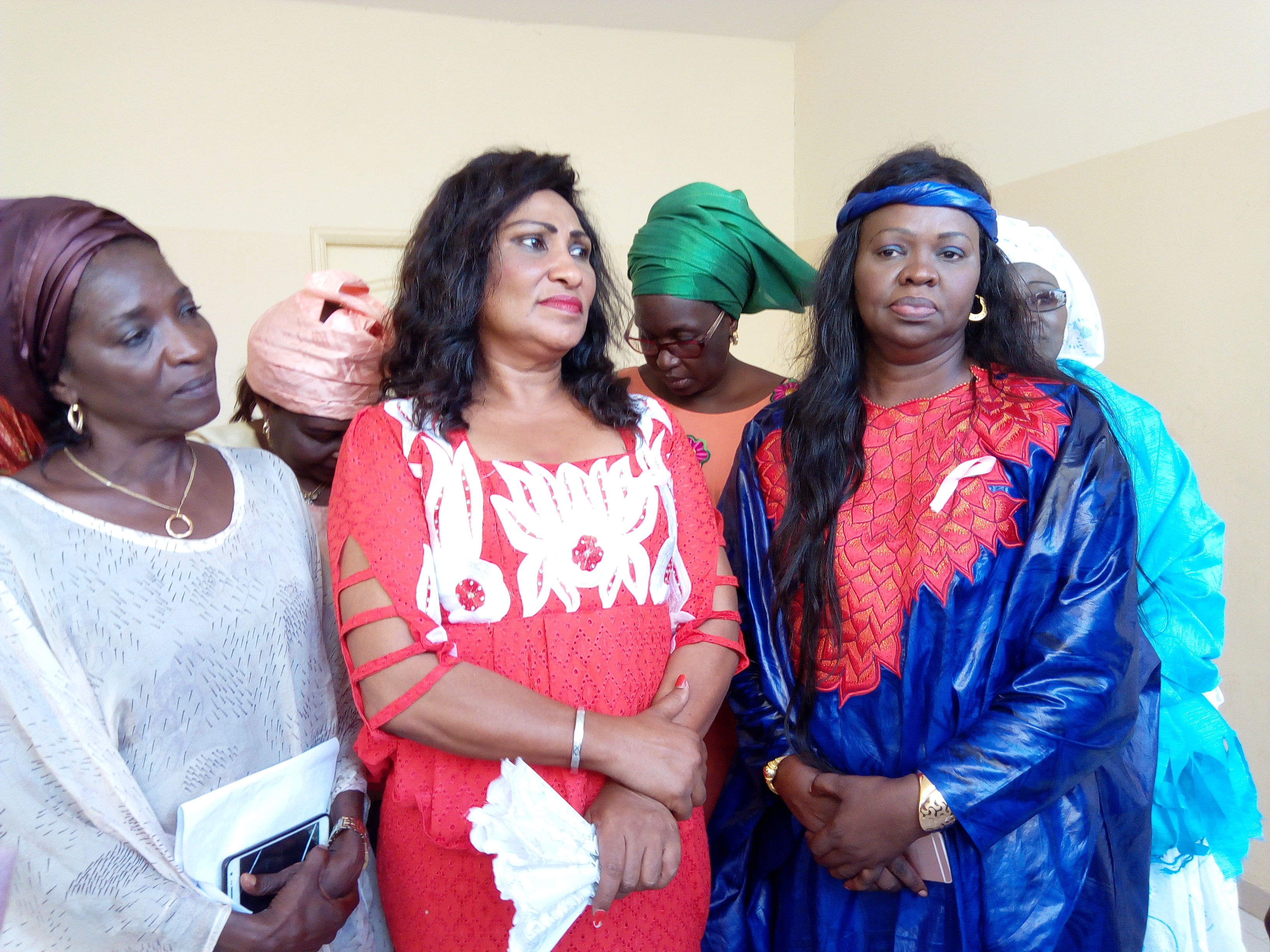 Démonstration de force des femmes de Dakar contre le Cancer 