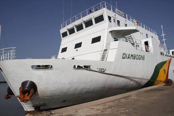 Transport maritime: le bateau "Diambogne" bloqué en Espagne pour une facture d'un milliard
