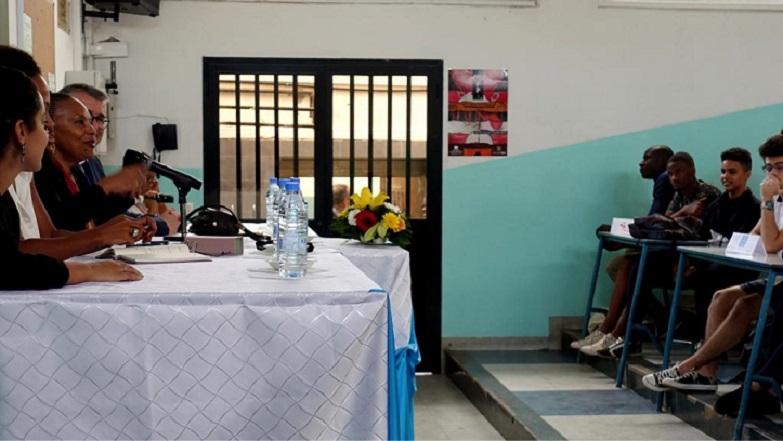 En visite au Sénégal, Christiane Taubira échange avec les lycéens de Dakar