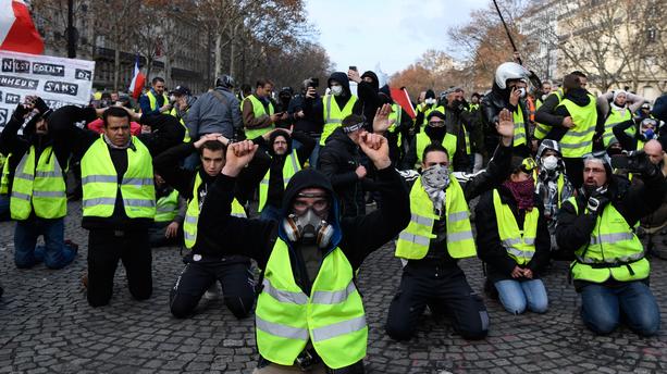 Fusillade à Strasbourg: des gilets jaunes crient au complot