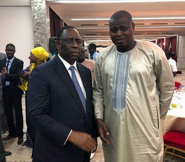 Toupet d’une Toupie: Karim et sa masturbation politique depuis Doha(Par Assane Insa Mané)