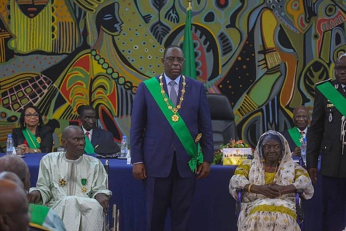 Remise de décorations dans l’ordre national du lion: Quand Macky Sall magnifie la dignité de valeureux fils du Sénégal