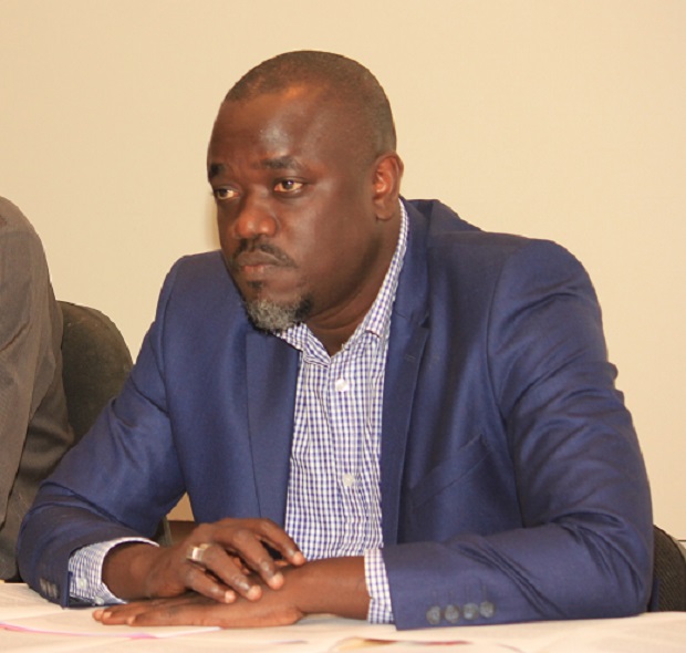 Le journaliste Mouth Bane reçoit des menaces de mort: «Nous allons te tuer sans trace...»