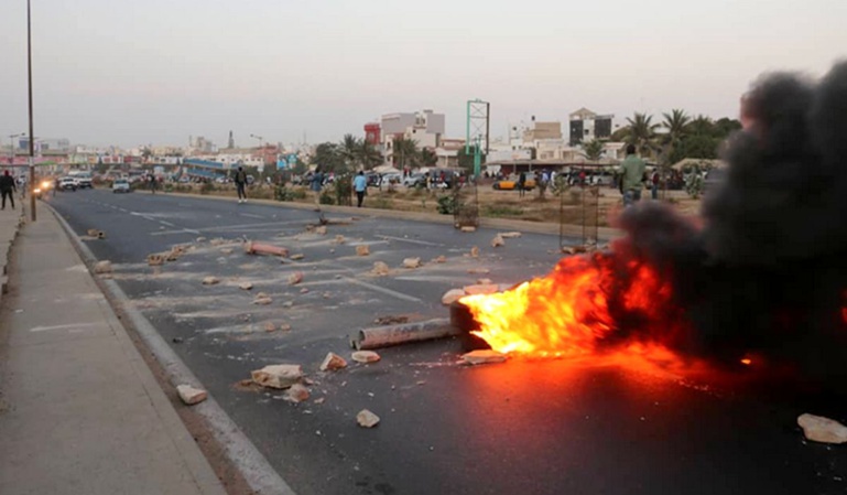 L'ambassade américaine à Dakar préoccupée par les violences électorales alerte ses ressortissants