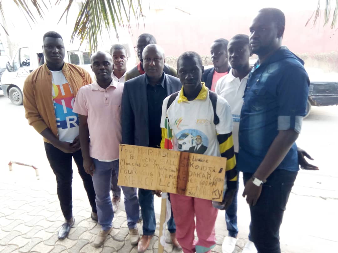 Pont de Farafégny: Cet Homme a fait 600 Km à pied pour remercier Macky Sall