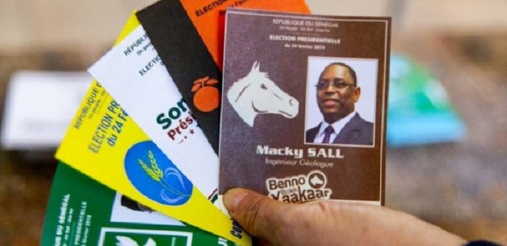 Présidentielle : L'État doit 315 millions aux imprimeurs