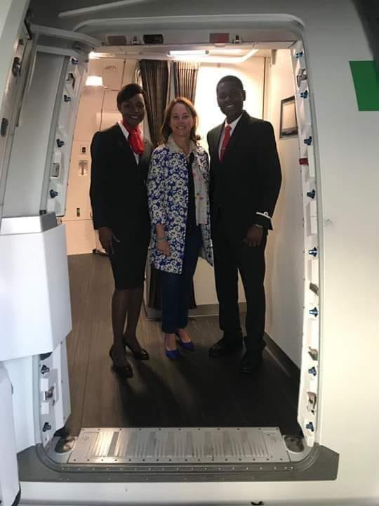 Ségolène Royal à bord d'Air Sénégal en direction de Dakar pour l'investiture de Macky