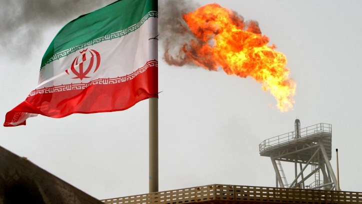 Trump met fin aux exemptions permettant l'achat de pétrole iranien