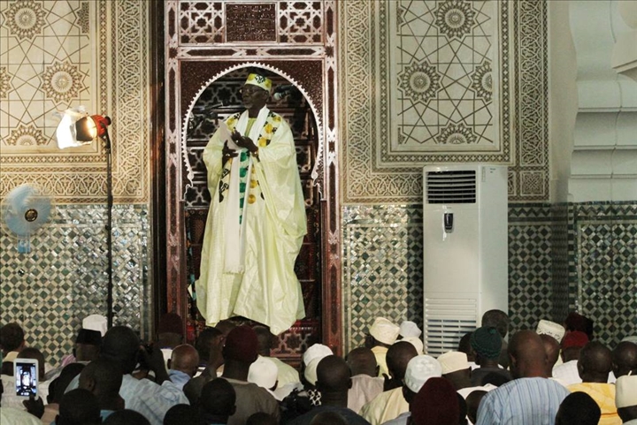 Grande mosquée de Dakar: Un étudiant attaque l'imam au couteau