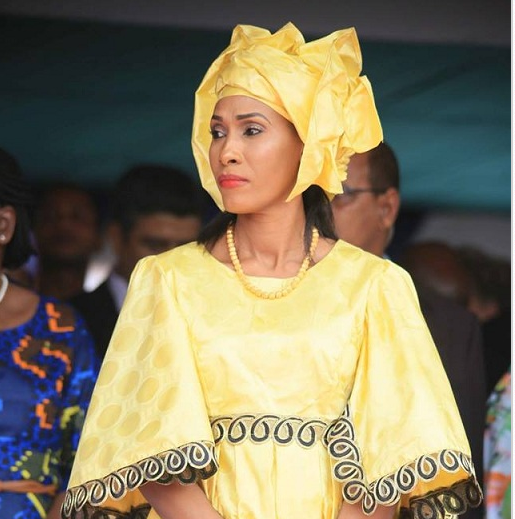 Corruption : La Première Dame gambienne mouillée...