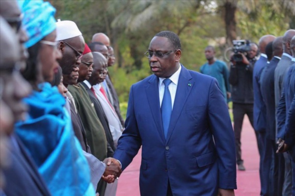 Conseil des ministres de ce matin: Macky Sall va encore "couper" des têtes...