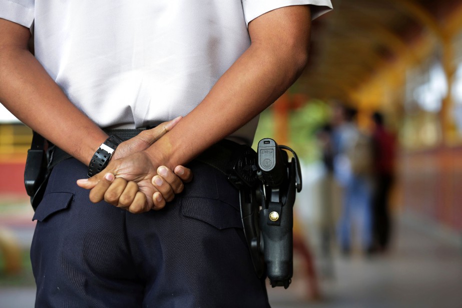 Brésil: au moins onze personnes tuées par balle dans un bar