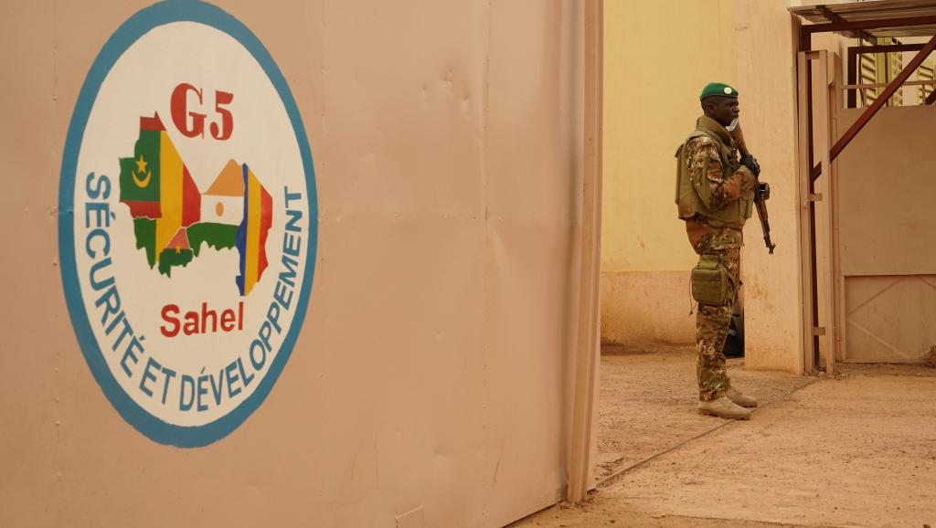 Les Maliens manifestent contre l'installation du siège du G5 Sahel