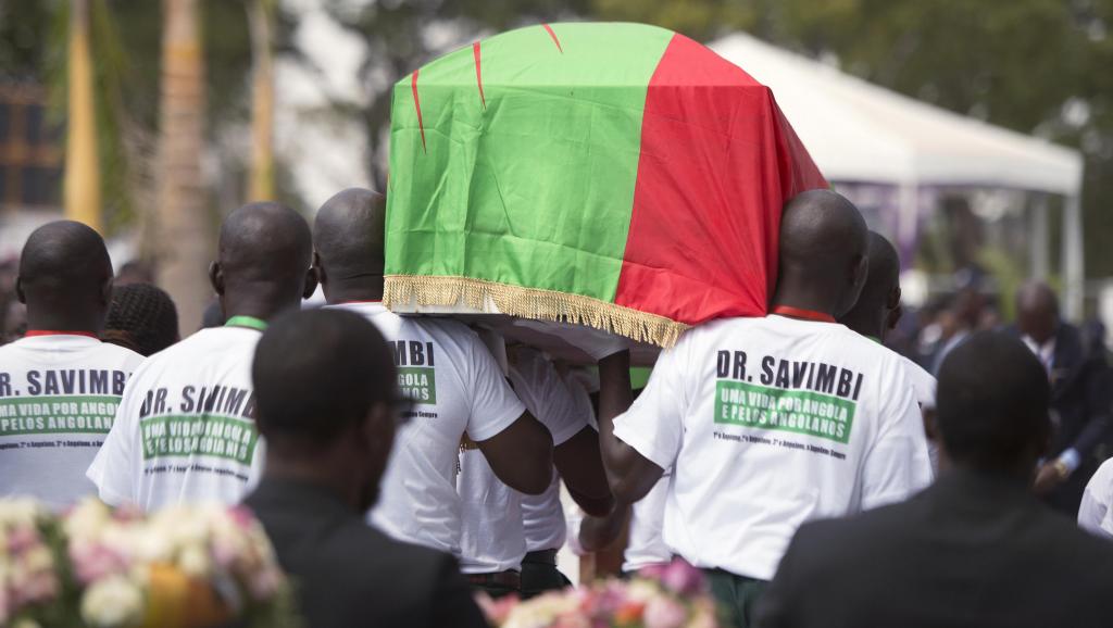 Angola: Jonas Savimbi, ex-chef rebelle, inhumé dans son village