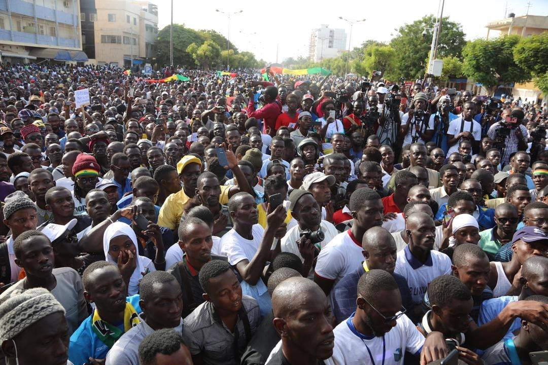  Scandale Pétrole Gaz: La population a répondu à l'appel, Macky et Aliou Sall avertis 