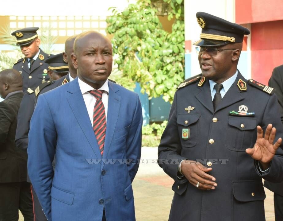 RÉPRESSION: Aly Ngouille Ndiaye retient toujours les militants de "Aar Li Nu Book" dans les commissariats