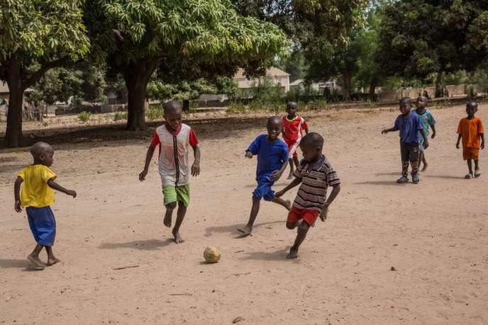 Dans le village de Sadio Mané