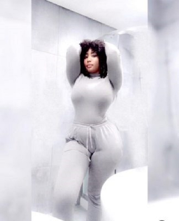  Encore des photos explosives de la jet-setteuse Amina Saleh