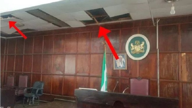 Un serpent met des parlementaires en fuite au Nigeria