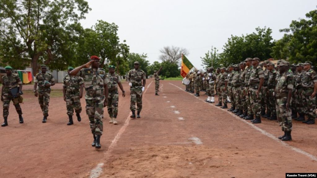 Plus de 1.000 ex-combattants intègrent les forces armées et de sécurités