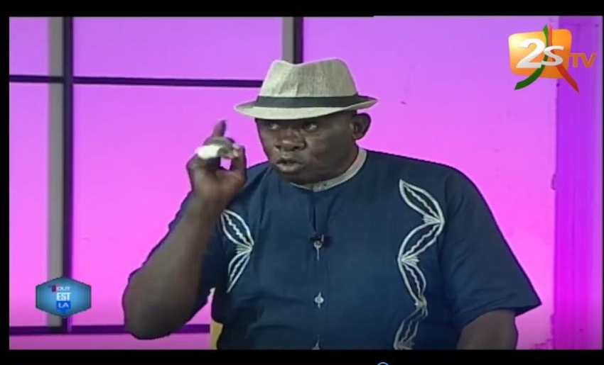 Baba Tandian tance le président de la FSB: " Il y a qu'une seule chose qui l'intéresse le fric lui et ses larbins..."