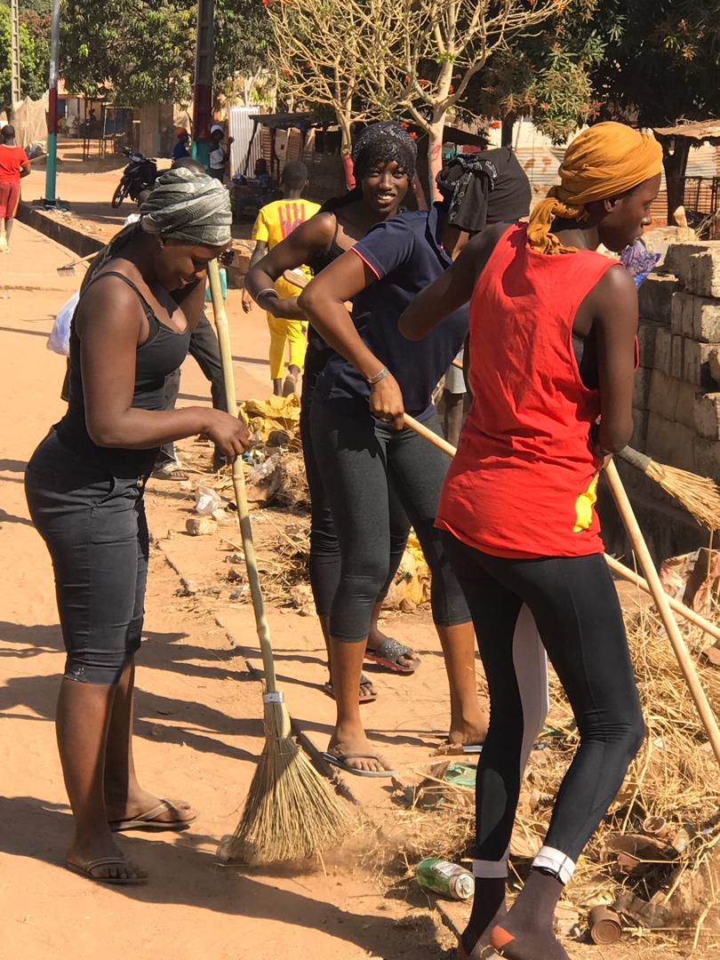 Ziguinchor: Daouda Sow en compagnie de la jeunesse pour un "Cleaning Day"
