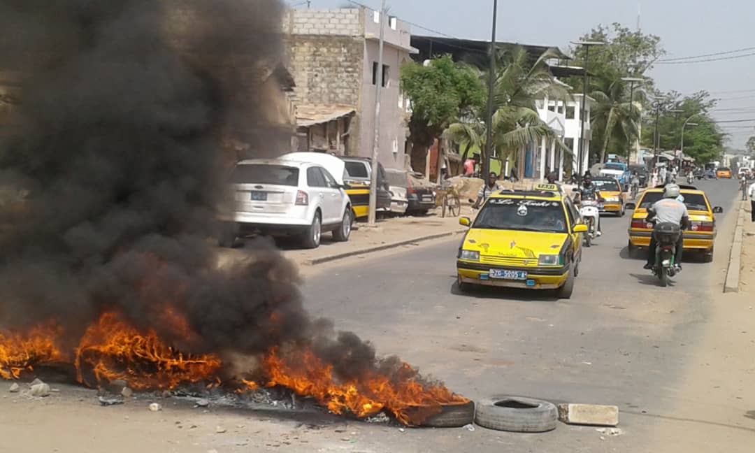Dernière minute : ça chauffe à Ziguinchor, les étudiants sont dans les rues...