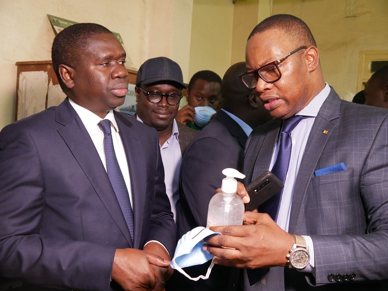 Le ministre Omar Youm sur le Coronavirus: « Notre priorité, c’est de protéger le personnel et les usagers »