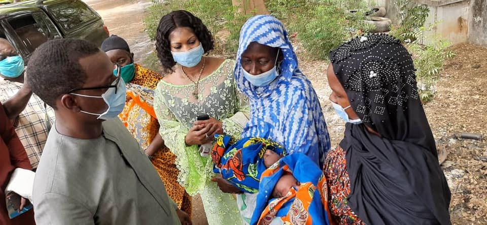 Contre le Coronavirus,  Mame Boye Diao offre 150tonnes de riz , 5.000 litres d'huile... à la population de Kolda 